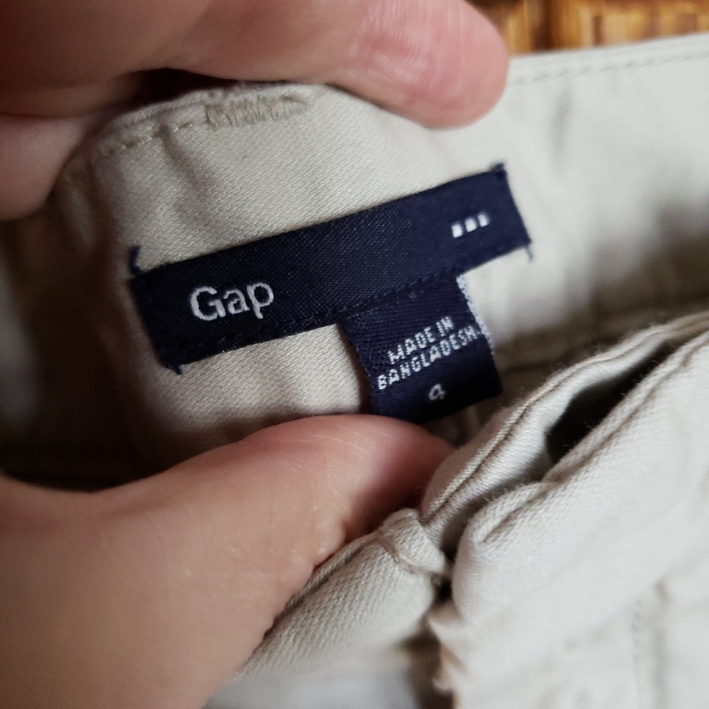 Gap mini skirt